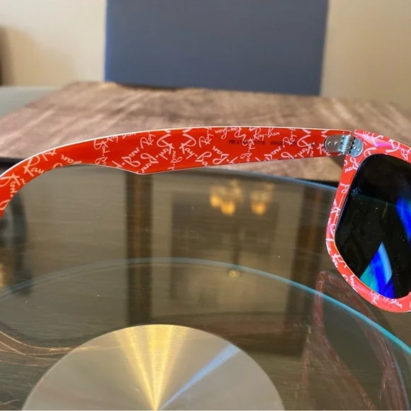 Ray-Ban Classic Black Sunglasses - Picture 4 of 7